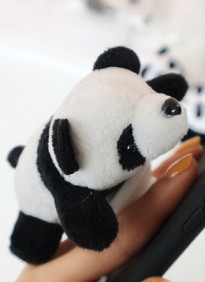 [무배](made)매달려있는 팬더 인형 그립톡 폰케이스