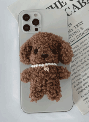 진주목걸이를 한 푸들 강아지 스마트톡 그립톡